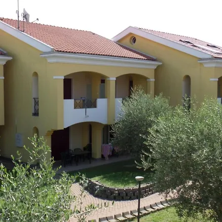 Apartament Shared Pool And Olive Orchard Garden Bibione